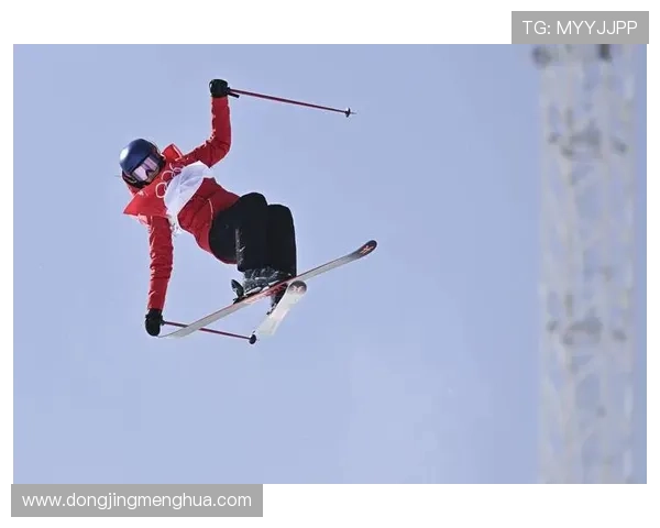 自由滑雪女子半管决赛正常进行
